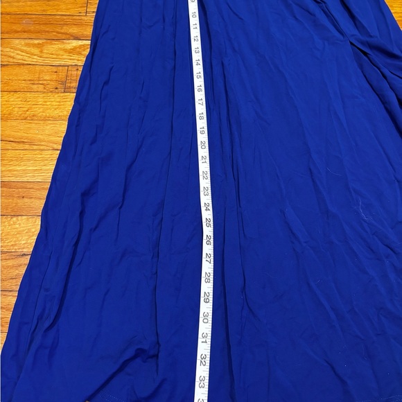 Elegant Blue Strapless Dress - Picture 5 of 8